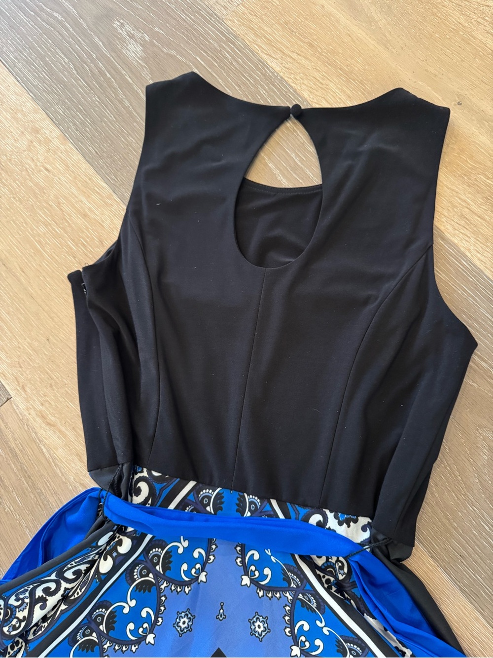 Eliza J Blue Scarf-Print Maxi Dress with Black Bodice and Blue Waist Tie - Picture 6 of 9